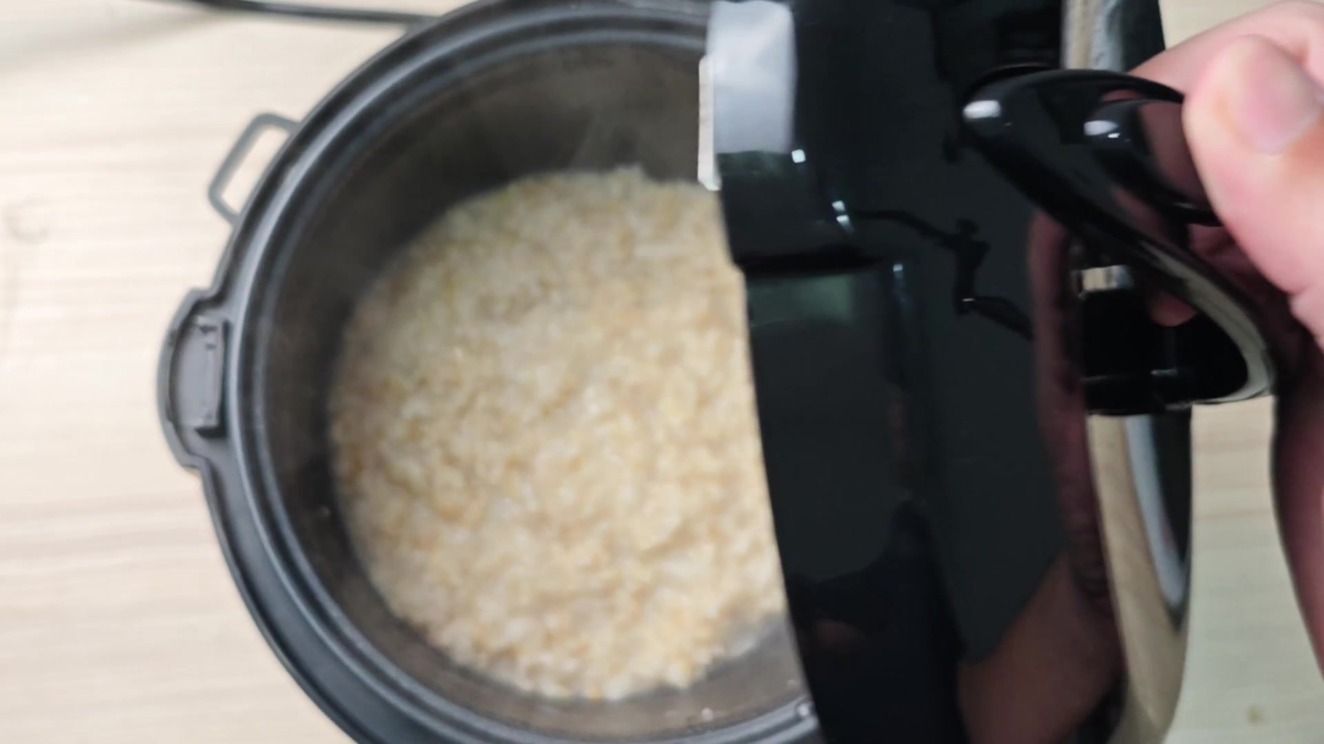 anyone-actually-use-the-oatmeal-setting-on-their-aroma-rice-cooker-3.jpg