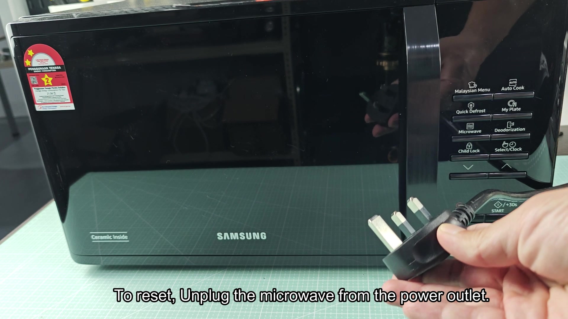 samsung-microwave-reset-is-the-unplug-method-actually-a-thing-3.jpg