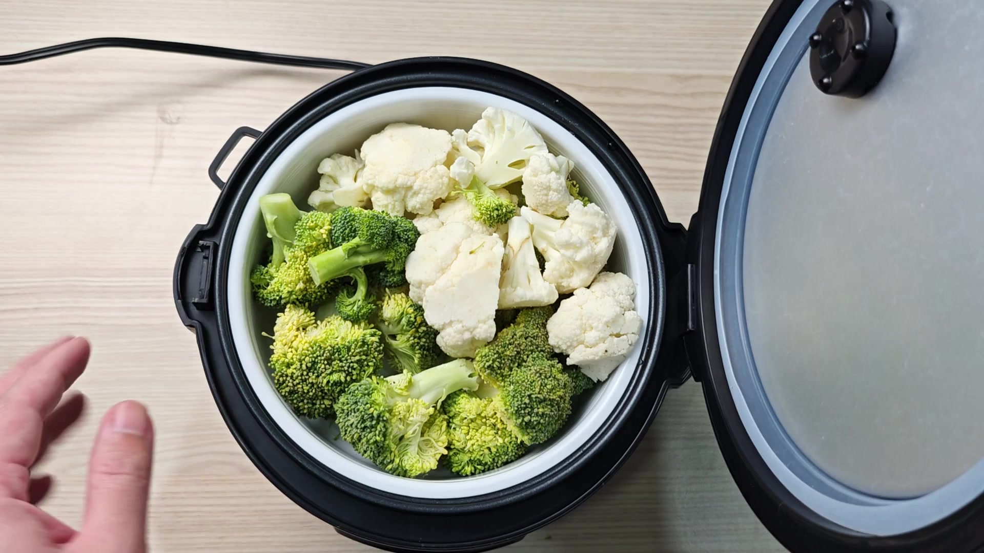 steaming-broccoli-in-an-aroma-rice-cooker-anyone-do-this-regularly-5.jpg