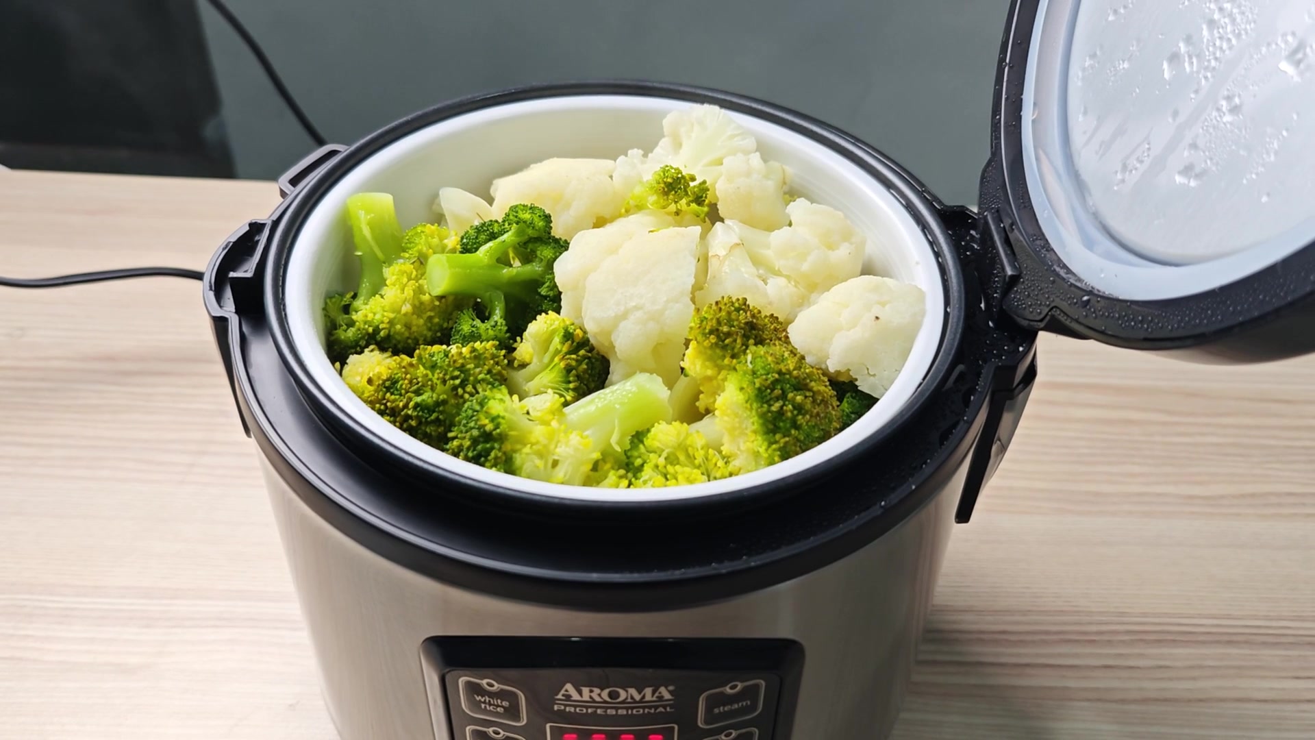 steaming-broccoli-in-an-aroma-rice-cooker-anyone-do-this-regularly-7.jpg