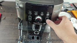 delonghi-infuser-stuck-when-machine-is-killed-at-the-main-switch-2.jpg
