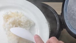 sushi-rice-in-an-aroma-cooker-is-1-1-water-ratio-actually-right-7.jpg